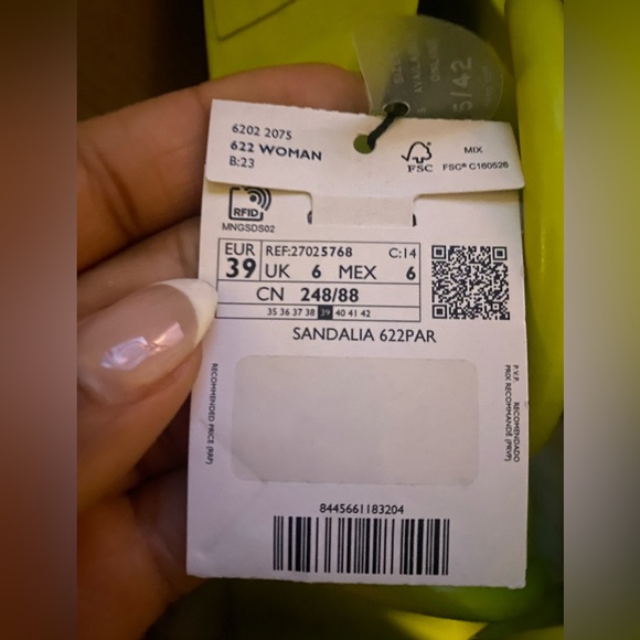 NWT MANGO Square Toed heeled sandals - Picture 5 of 5